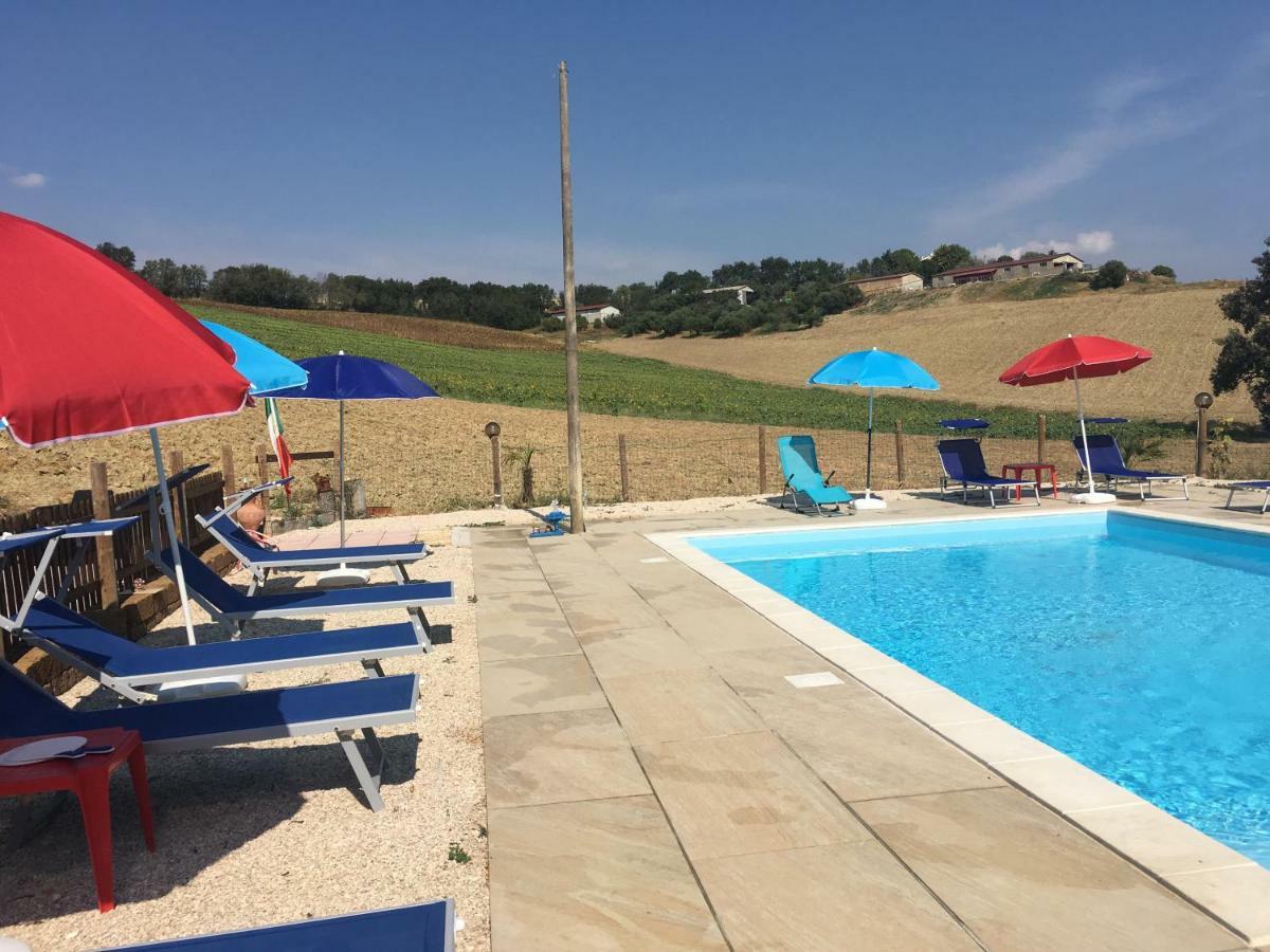 Agriturismo Fattoria Del Colle Iesi Ngoại thất bức ảnh